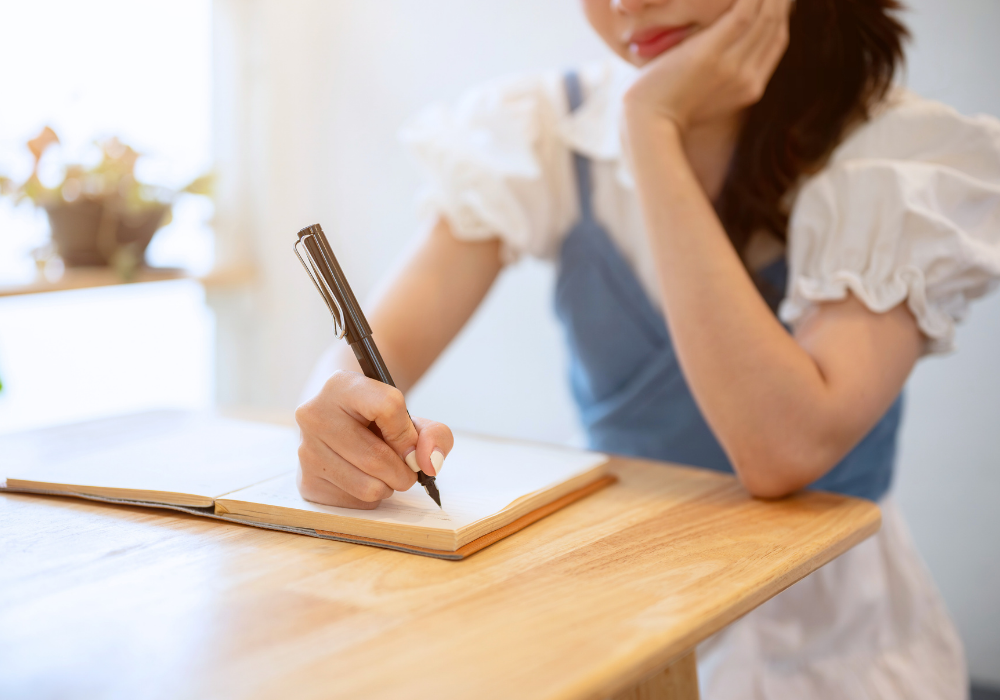 How a Simple Daily Journal Can Reduce Mental Overload Over Time