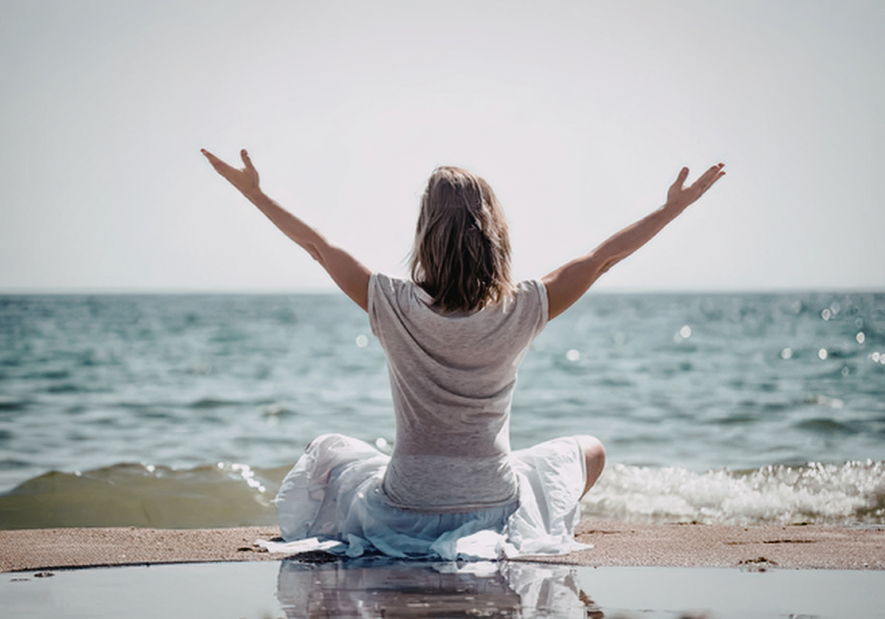 How to Feel More Grounded During the Day When Your Mind Keeps Jumping
